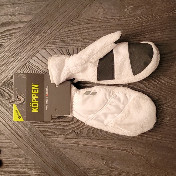 Koppen Accessories - Brand new Koppen mittens size Medium